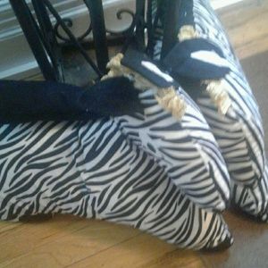 Various stuffed animals..Walrus. The1eyed Bull Dog